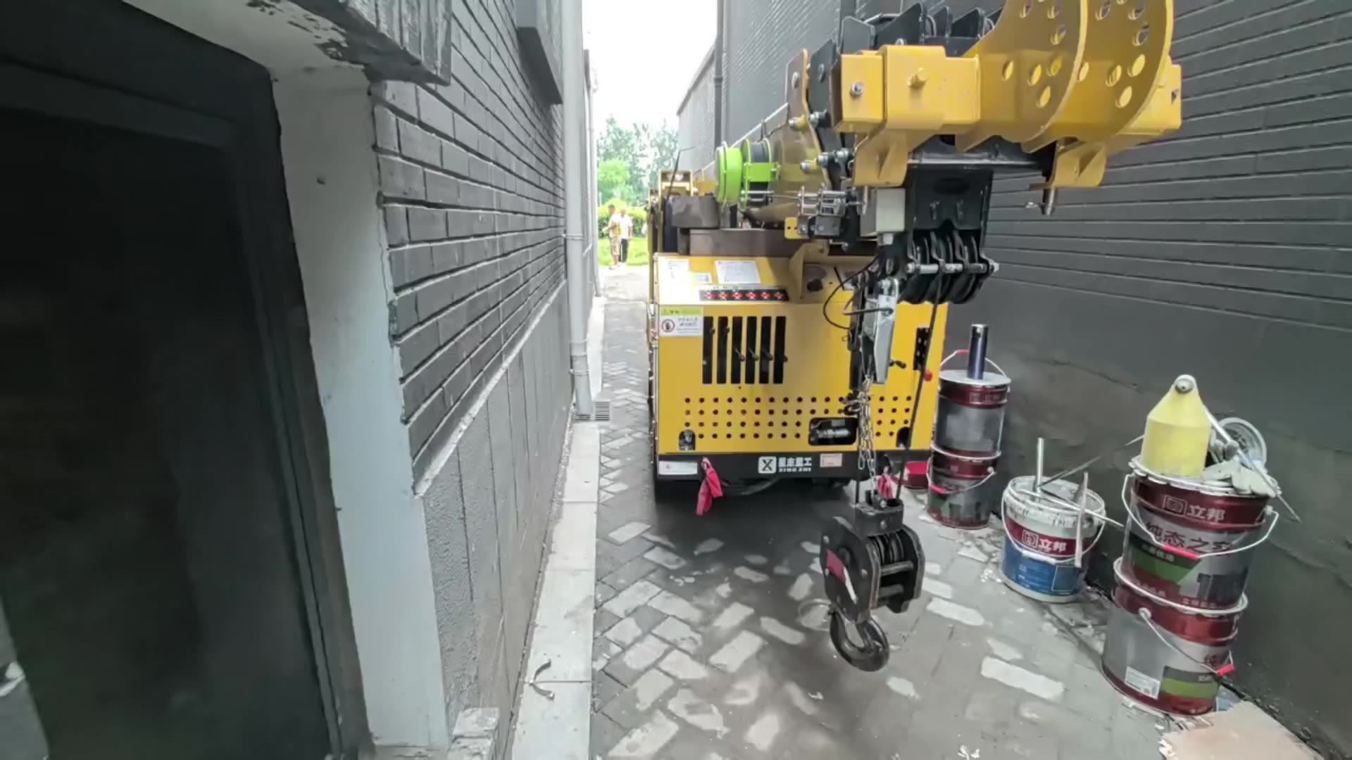 星志3吨蜘蛛吊车