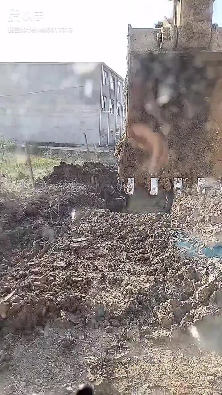 你不勇敢就沒人替你堅強(qiáng)